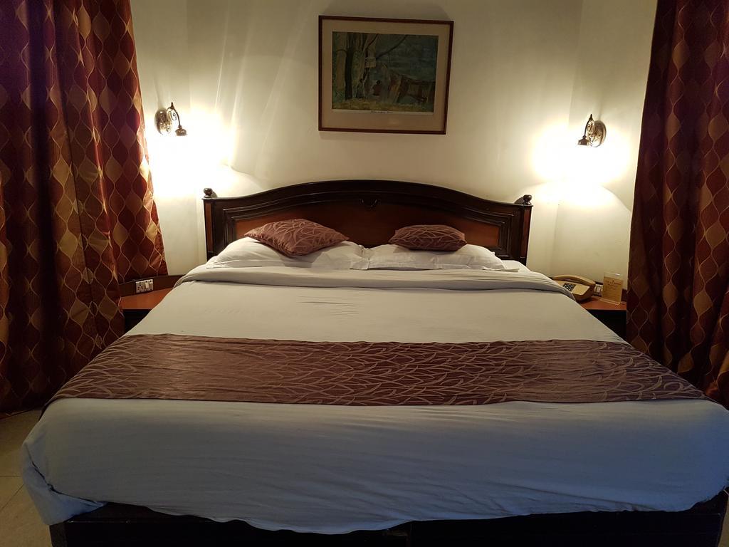 Hotel Asia The Dawn Shimla Exterior photo