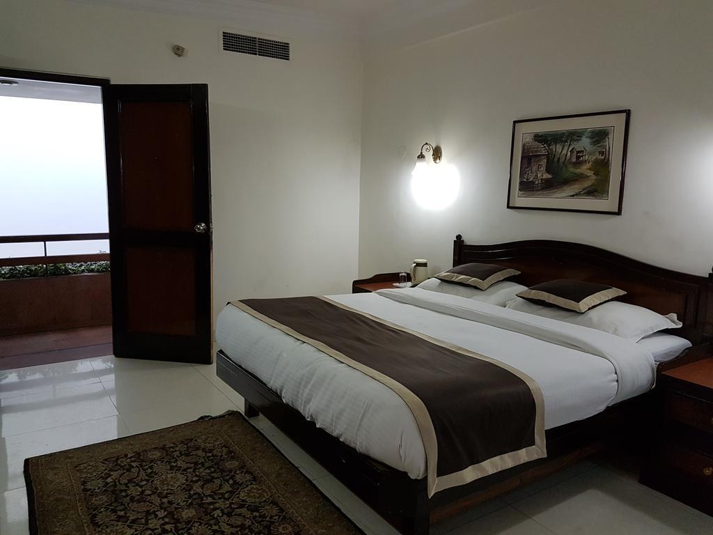 Hotel Asia The Dawn Shimla Exterior photo